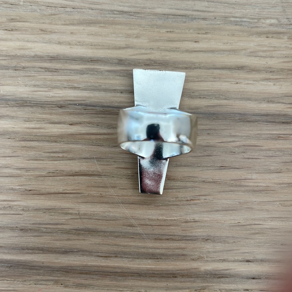 Kendra Scott ring - Picture 2 of 3